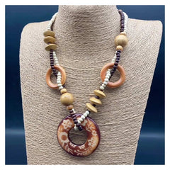 Halloween Karneval Kostüm Zubehör kreisförmige Anhänger aus Holz lange Halskette