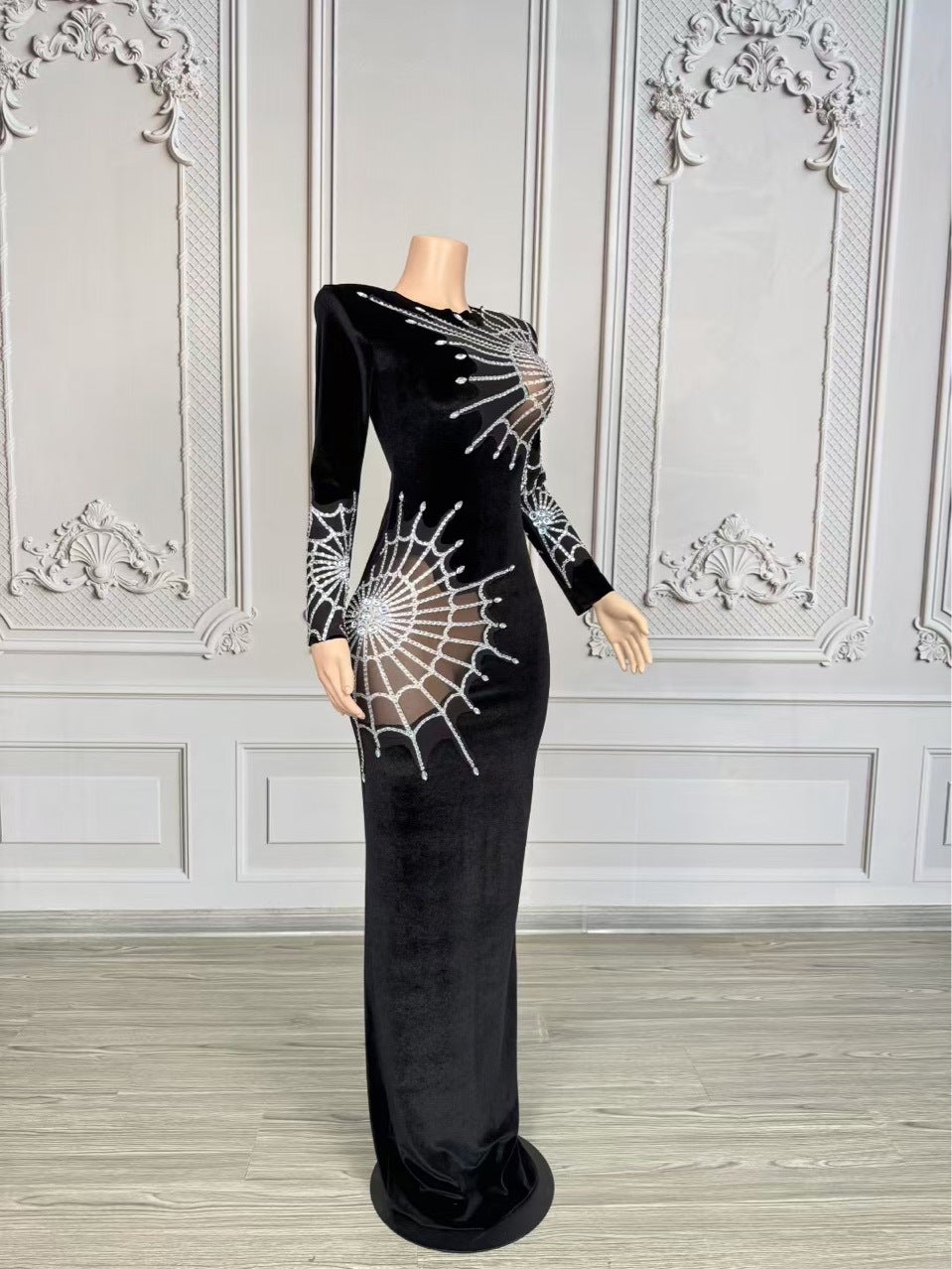 Damen Schwarze Samt-Langkleid mit Spinnweben-Muster, Strass-Besatz und Cut-Outs, Elegantes Party-Kleid für Fest Abendveranstaltung