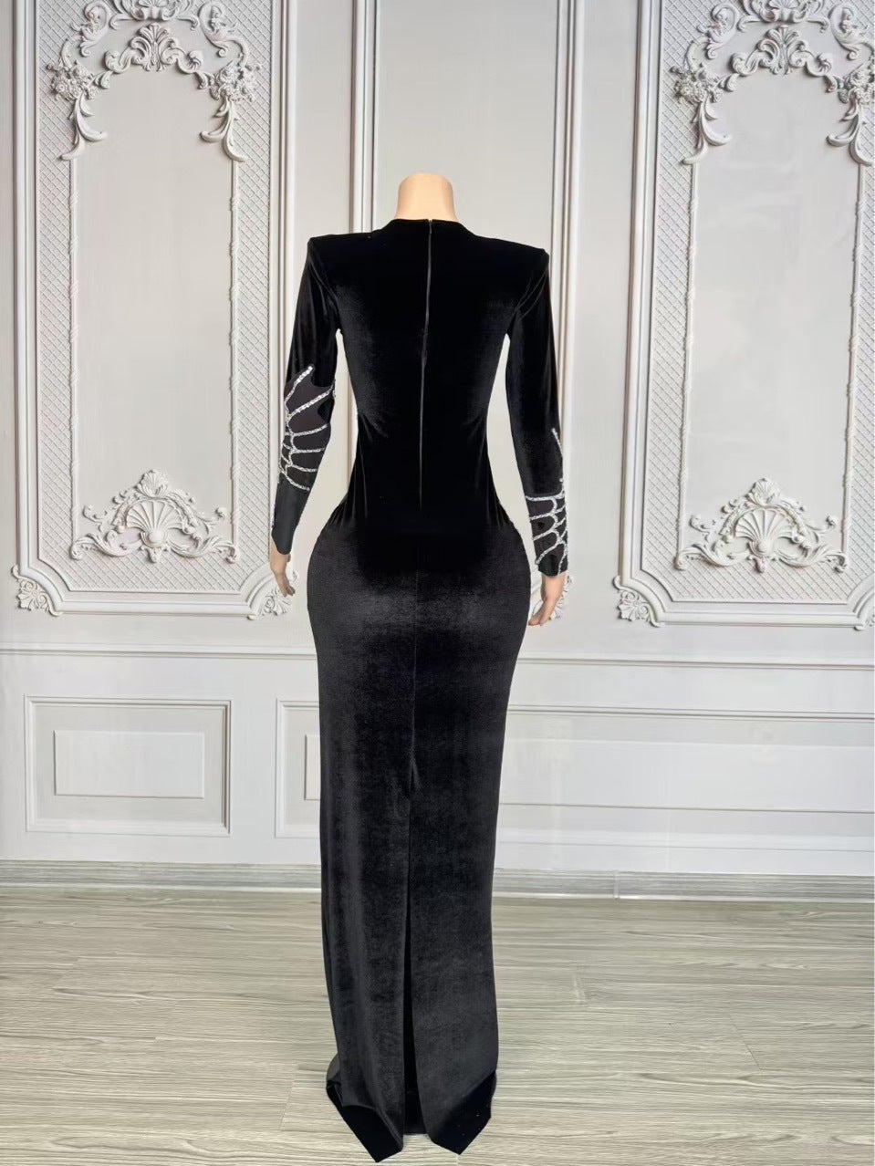 Damen Schwarze Samt-Langkleid mit Spinnweben-Muster, Strass-Besatz und Cut-Outs, Elegantes Party-Kleid für Fest Abendveranstaltung